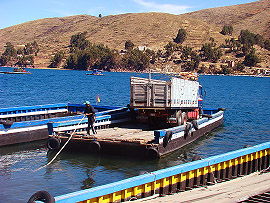 pívoz pes úinu jezera Titicaca